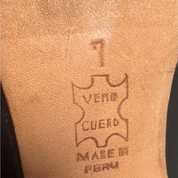 John Fluevog Miracles Medugorje black pumps EUC - Picture 10 of 10